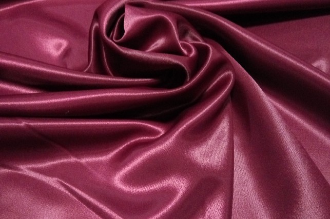 Skoyro Mporntw Krep Saten